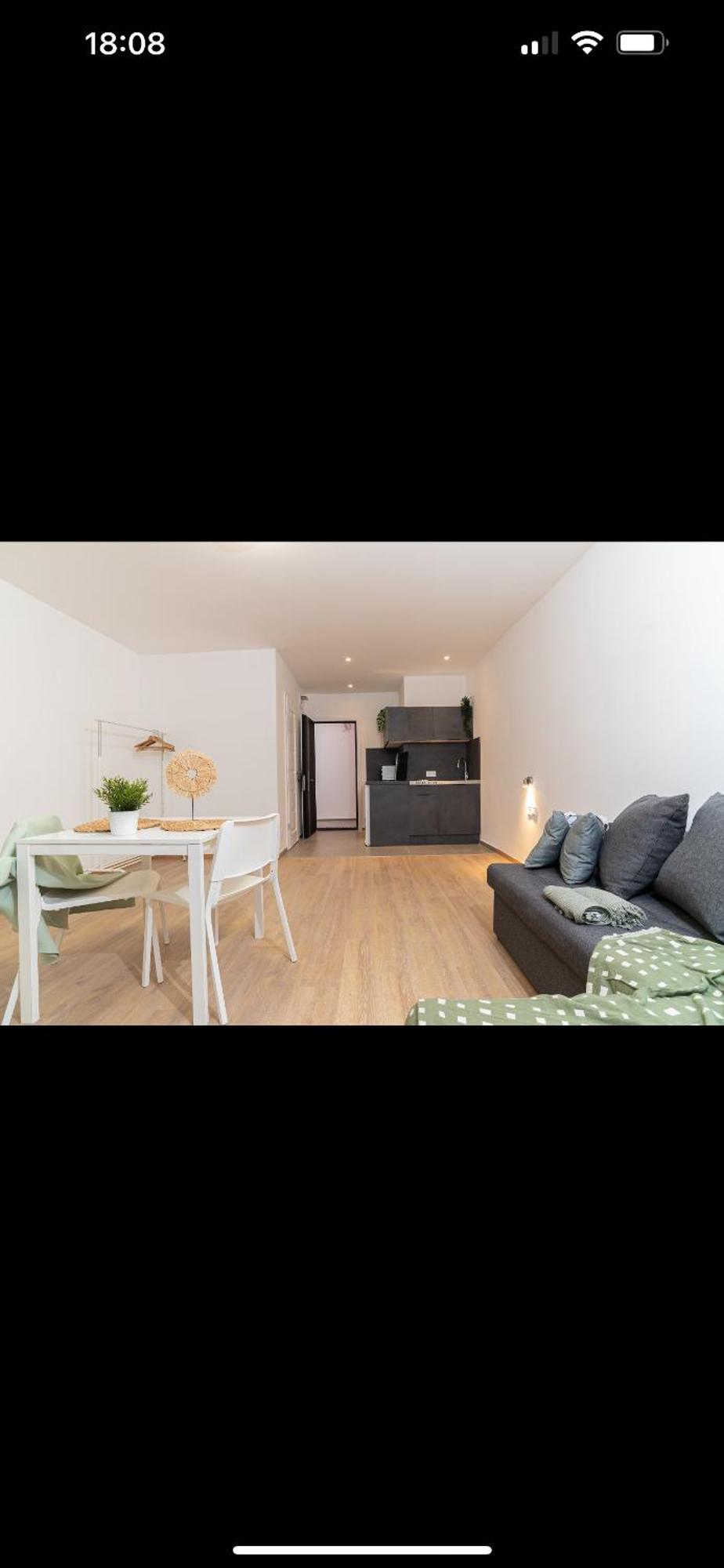Apartament Klauzal Space *